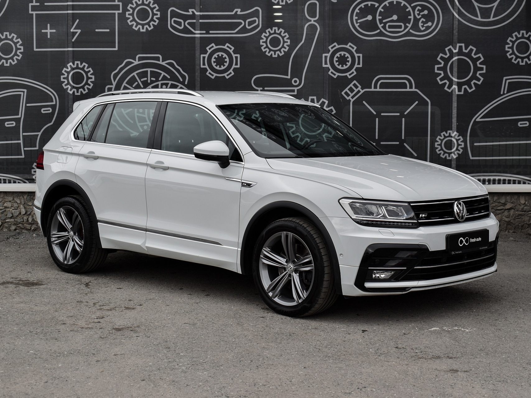 Volkswagen Tiguan II Р±РµР»С‹Р№ 2 0